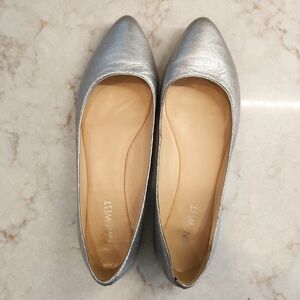 Nine West Speak Up Metallic Silver Ballet Slipper Size 7.5, Vegan